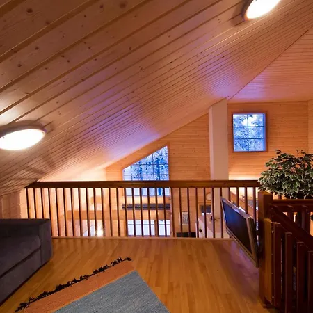 Polar Star Chalet Vaara